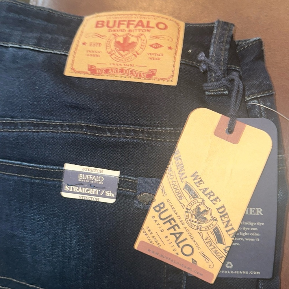 NWT BUFFALO STRAIGHT/Six STRETCH Jeans